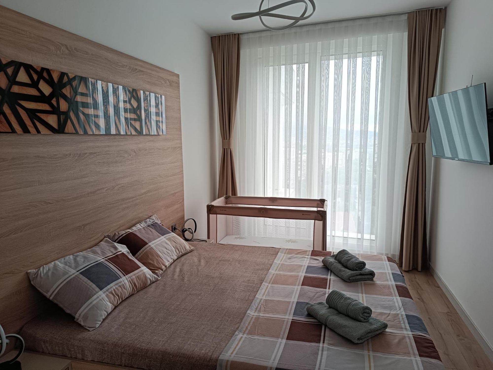 19Th & 18Th Floor Secure Apartments With Pool & Fitness & Parking Included In Price Skopie Exterior foto