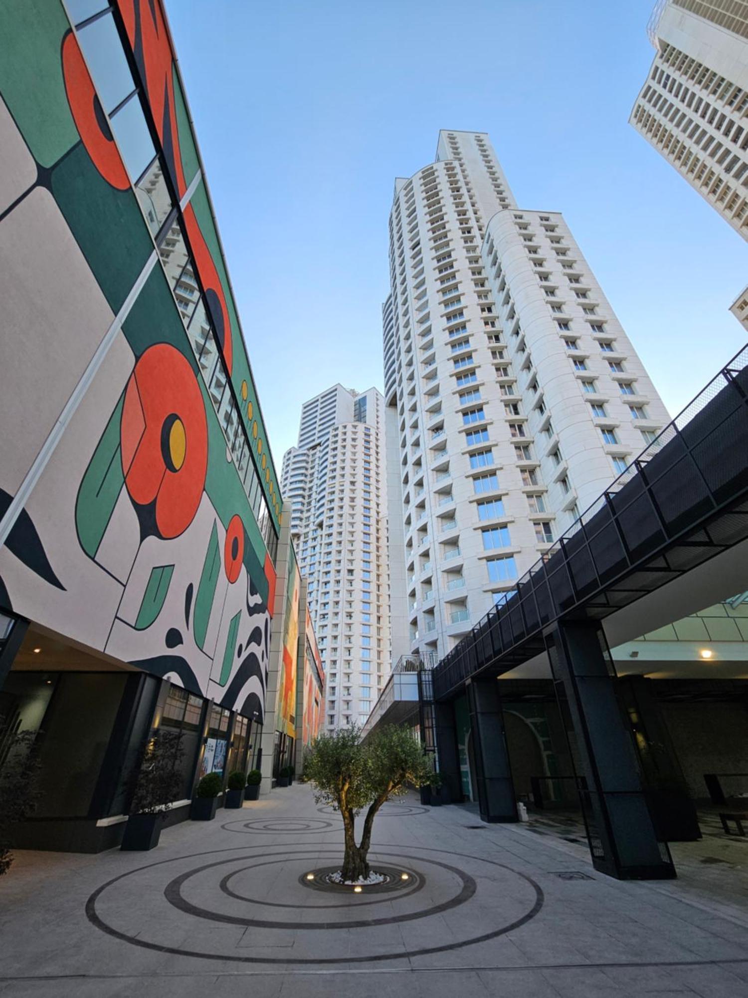 19Th & 18Th Floor Secure Apartments With Pool & Fitness & Parking Included In Price Skopie Exterior foto